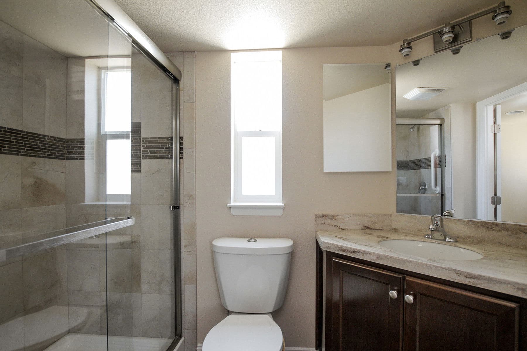 Sierra limited bathroom home features