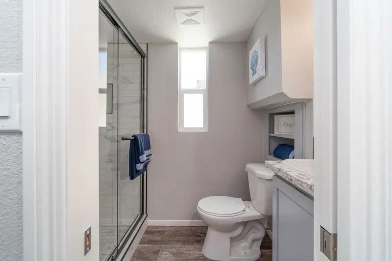 Ath-06dl bathroom home features