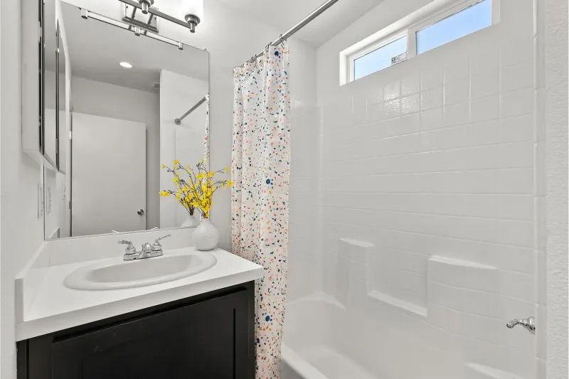 Ath-19 bathroom home features